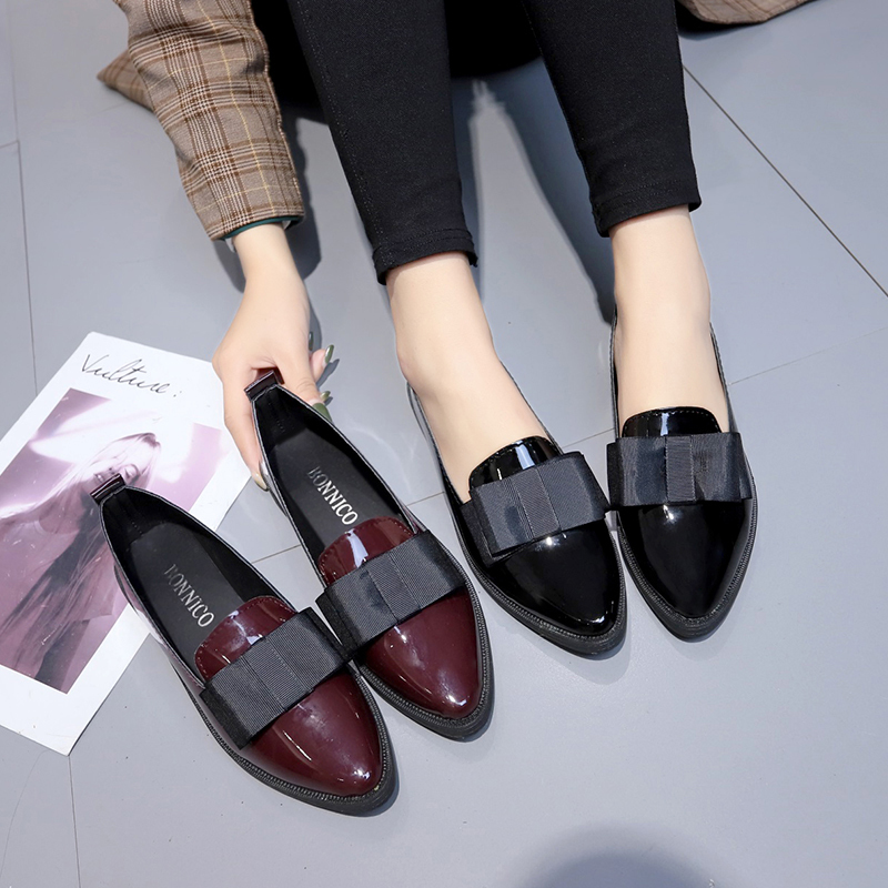 Summer Clothing Petite - Sepatu Flat Berujung Runcing dari Kulit